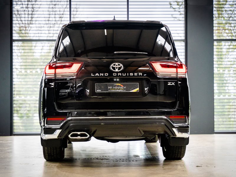 New Model Toyota Landcruiser ZX 7 Seater