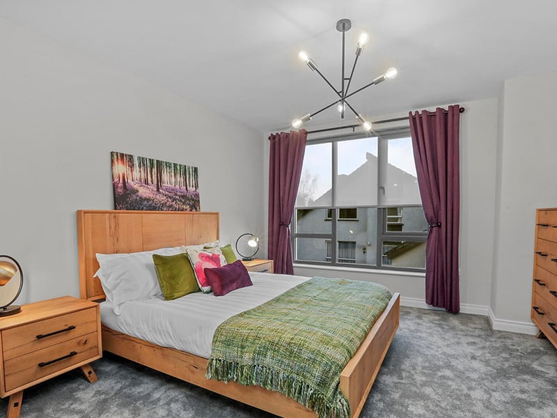 New 3 Bed Apartment & Range Rover Sport