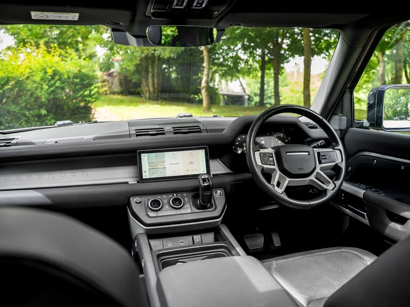 2022 Land Rover Defender D250 OR £45,000