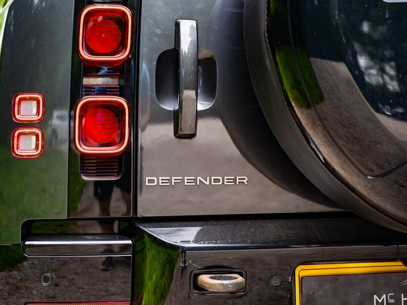 2022 Land Rover Defender D250 OR £45,000