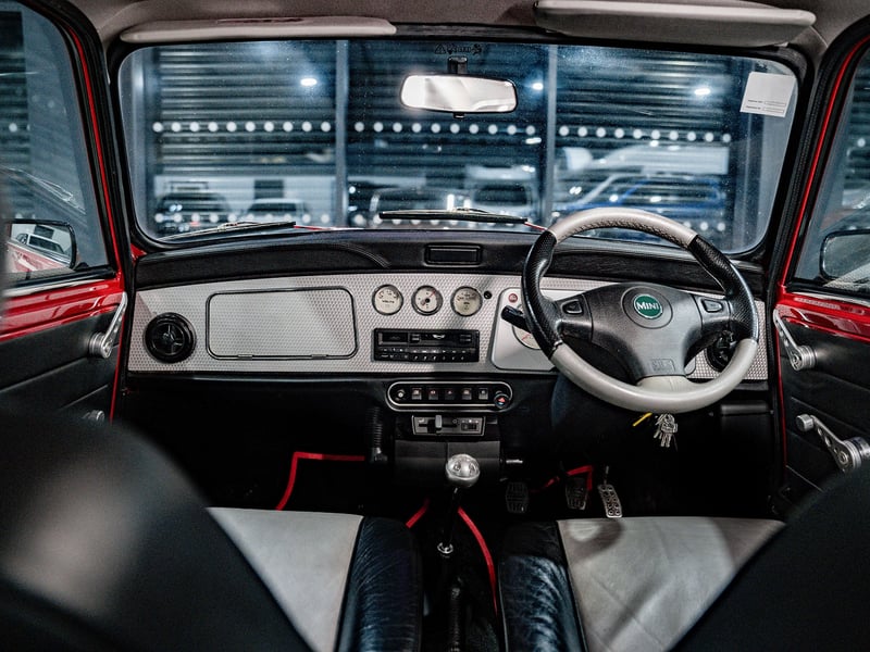 2001 Mini Cooper Sport or £15,000