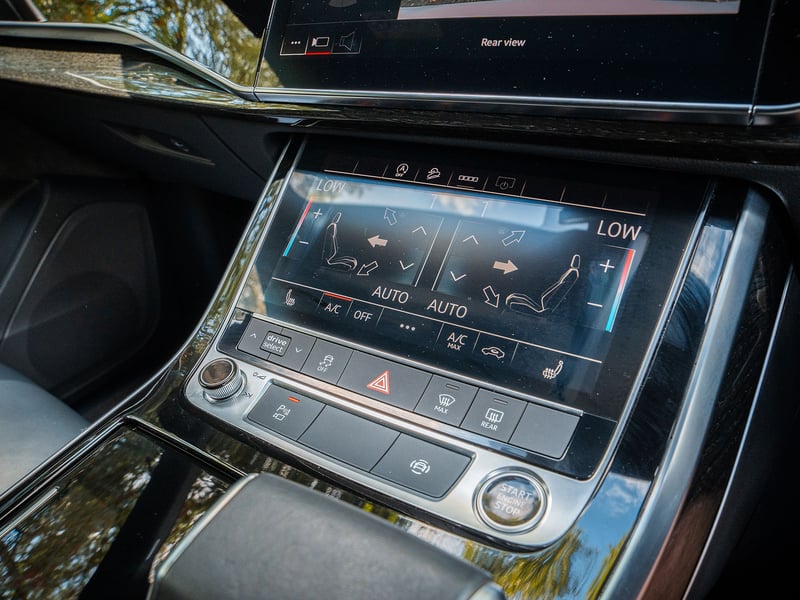 2021 Audi Q7 S-Line OR £30,000