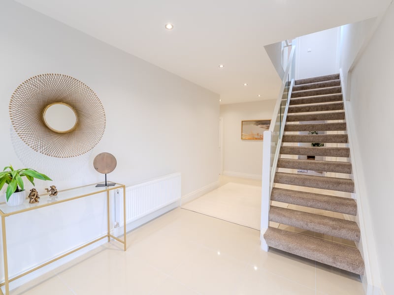 £2m Instant Win Pot - Luxury House End Prize!