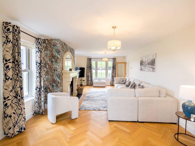 5 Bed Luxury Home In Belfast Or £600,000!