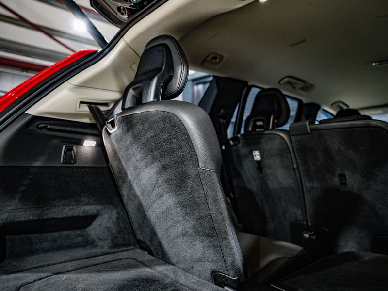 2021 Volvo XC90 Momentum or £25,000