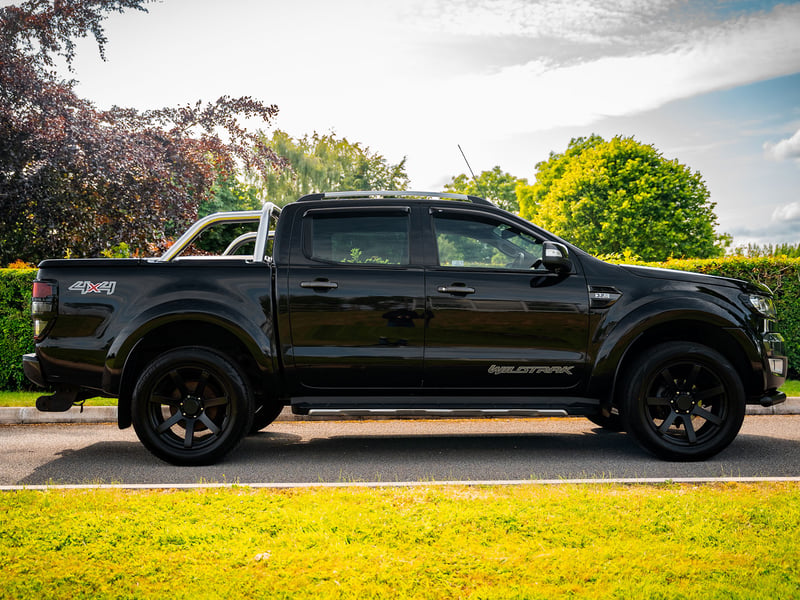 Ford Ranger Wildtrak 4x4 OR £15,000