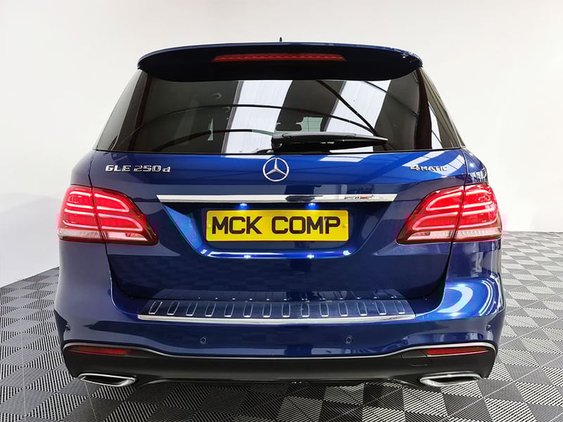 MERCEDES GLE 250 AMG NIGHT EDITION