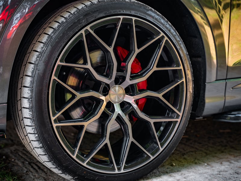 Audi Q8 TDI Quattro S-Line OR £30,000