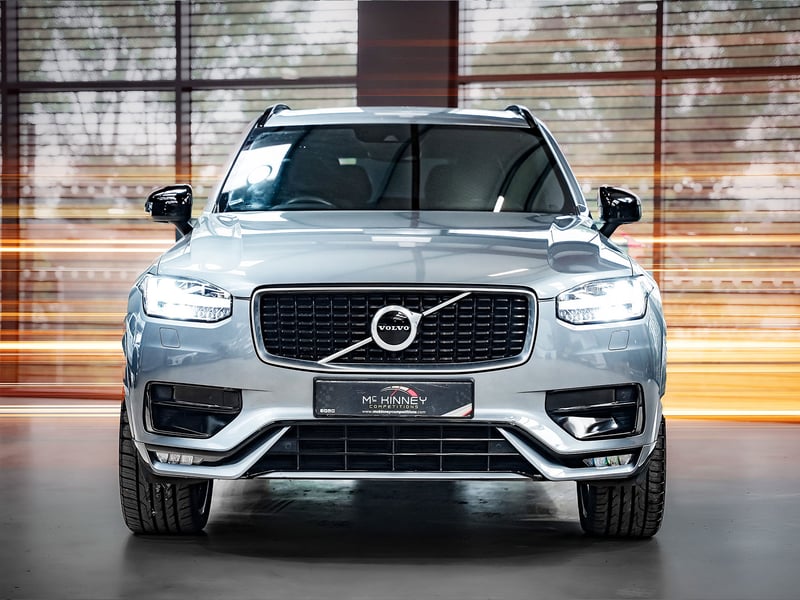 Volvo XC90 R-Design OR £25,000