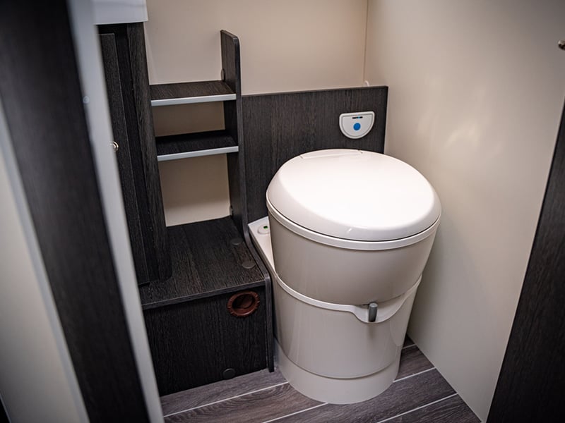 Win This 2023 Rollerteam Zefiro 696 Auto