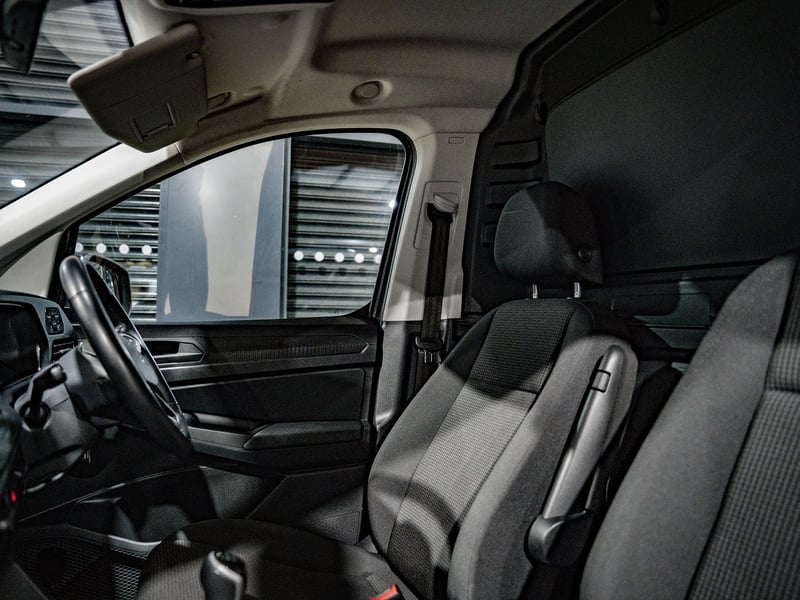 2023 Grey VW Caddy Van C20 TDI COMMERCE OR £15,000