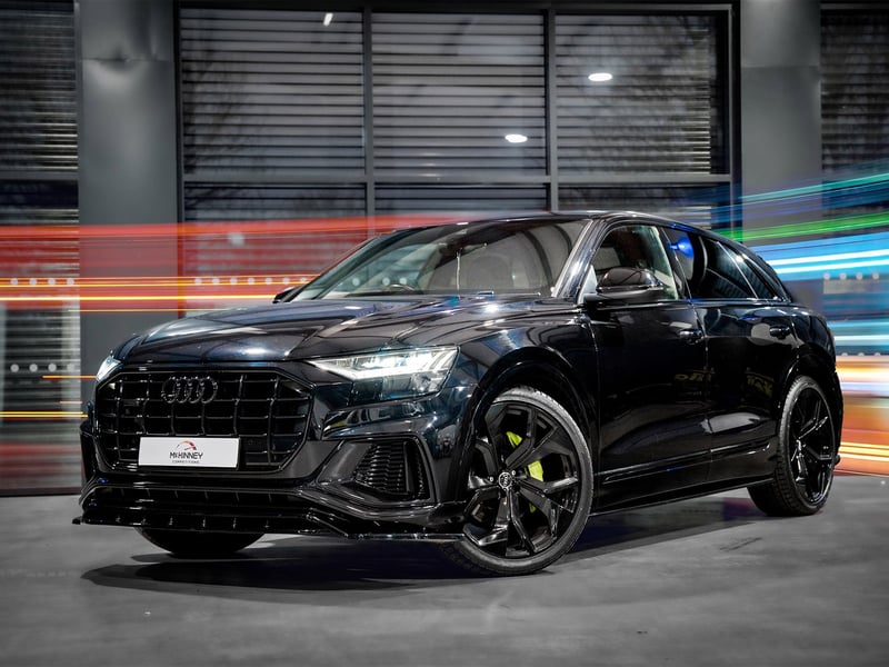 Audi Q8 50 TDI Quattro S-Line OR £30,000