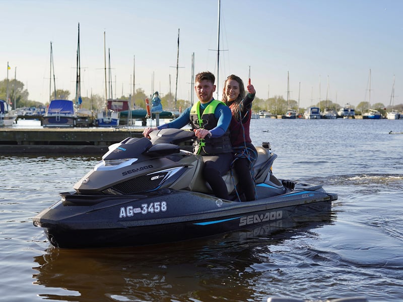 2021 VW Caddy + Jetski Combi