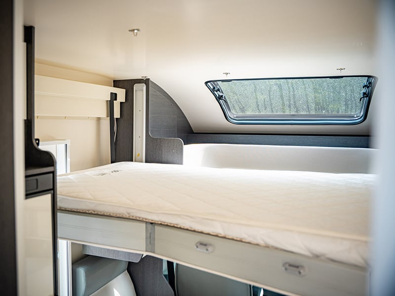 Win This 2023 Rollerteam Zefiro 696 Auto