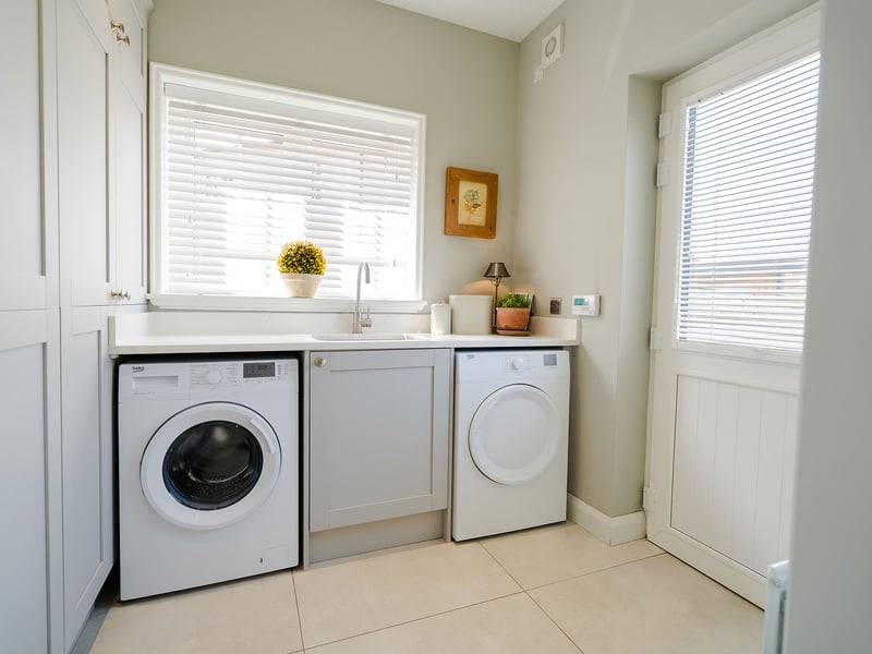 3 Bedroom Luxury Family Home OR £250,000