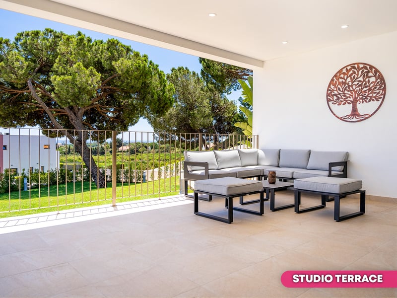 5 Bed Villa in Portugal or 1 Million Quid