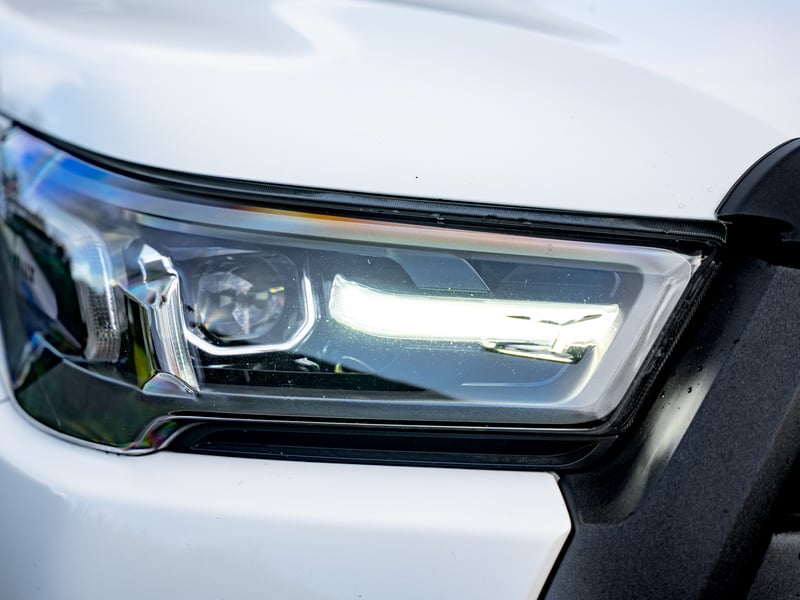 2021 Toyota Hilux Invincible X OR £20,000