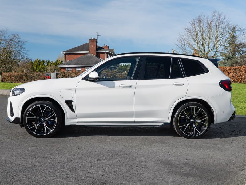 BMW X3 30E M Sport or £30,000