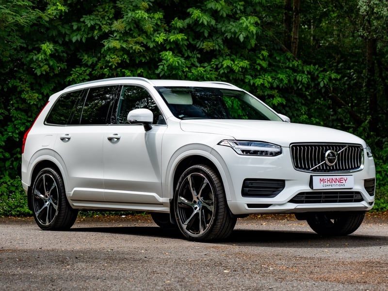2022 Volvo XC90 Momentum OR £25,000