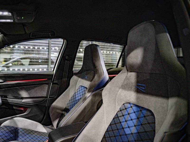 2023 VW Golf R 2.0TSI 4Motion OR £25,000