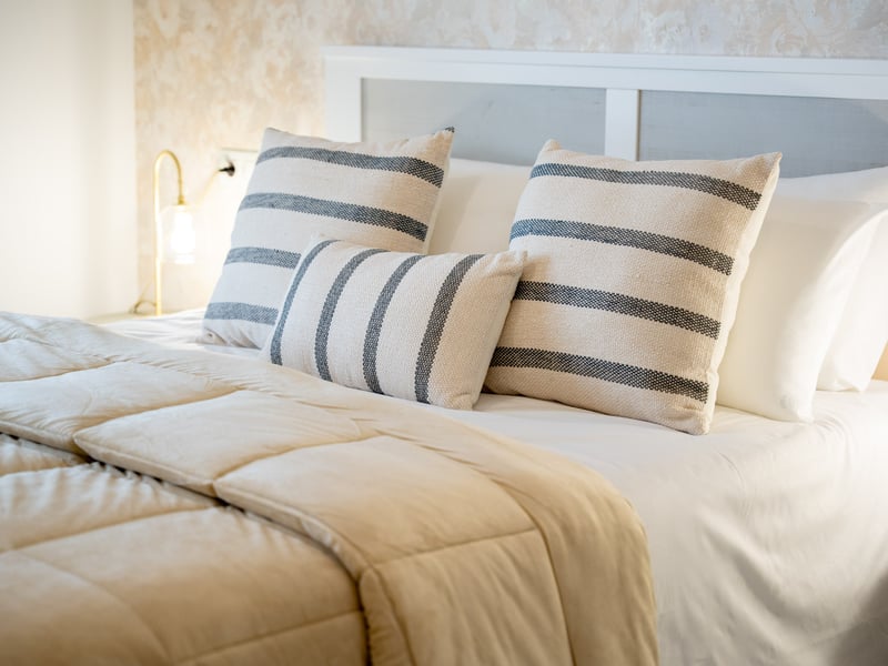 LOW ODDS Spanish Penthouse + £25k Cash Flash Comp!