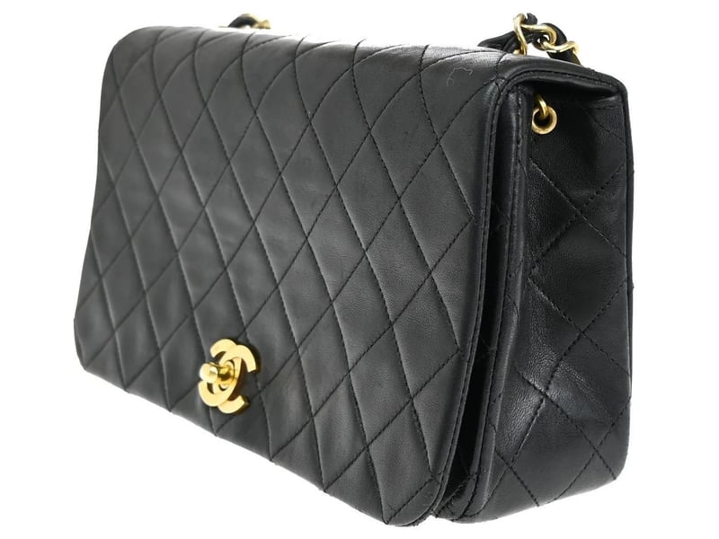 Win This Vintage Chanel Handbag Worth £5,000