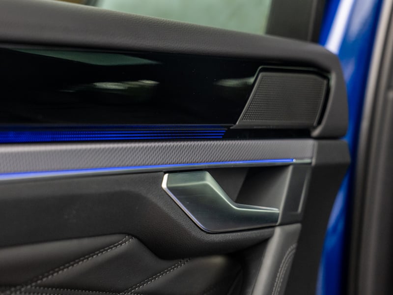 2023 Volkswagon Touareg or £35,000