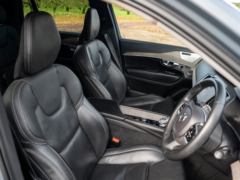 2022 Volvo XC90 R-Design or £30,000