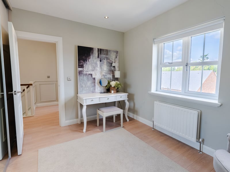 3 Bedroom Luxury Family Home OR £250,000