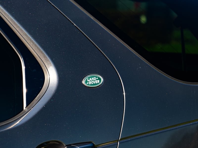 Land Rover Discovery 3.0 or £40,000