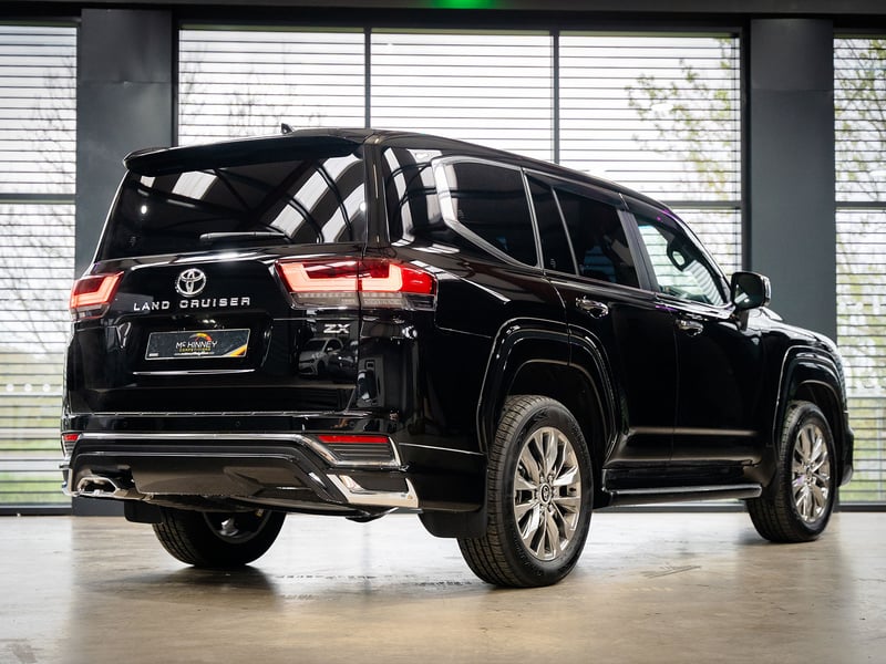 New Model Toyota Landcruiser ZX 7 Seater