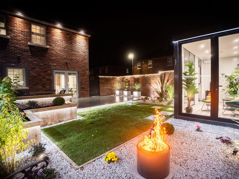 3 Bed Luxury House OR £200,000