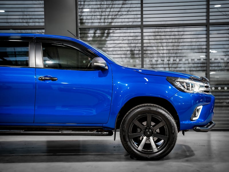 Toyota Hilux Invincible X OR £15,000