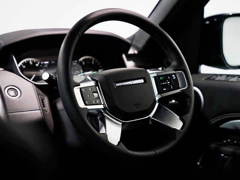 2022 Landrover Discovery D300 R-Dynamic SE