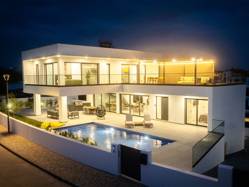3 Bedroom Luxury Villa in Portugal OR £500,000