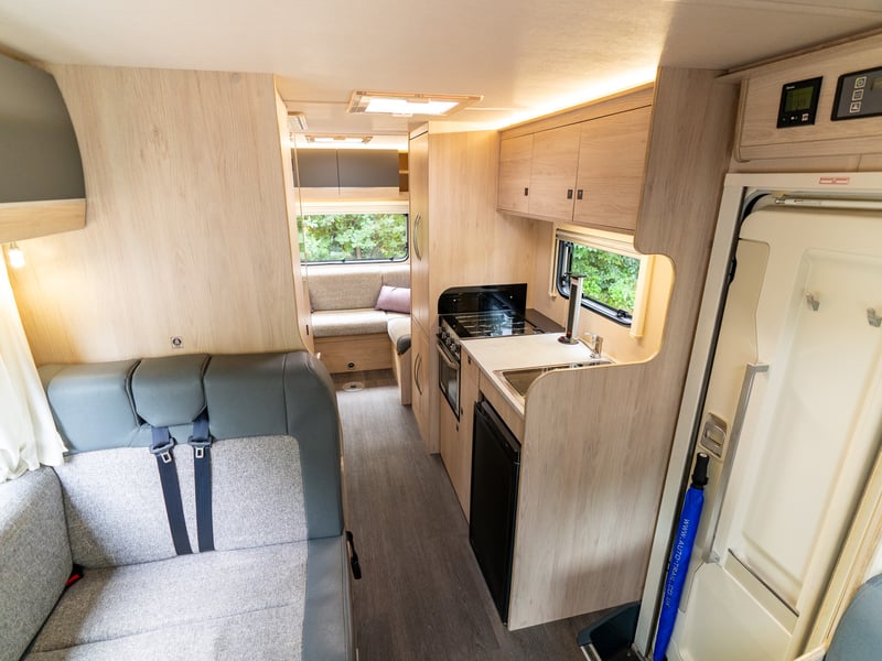 6 Berth 2024 Auto-Trail Expedition C72 OR £45,000