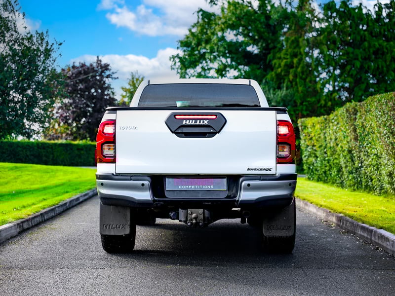 2021 Toyota Hilux Invincible X OR £20,000