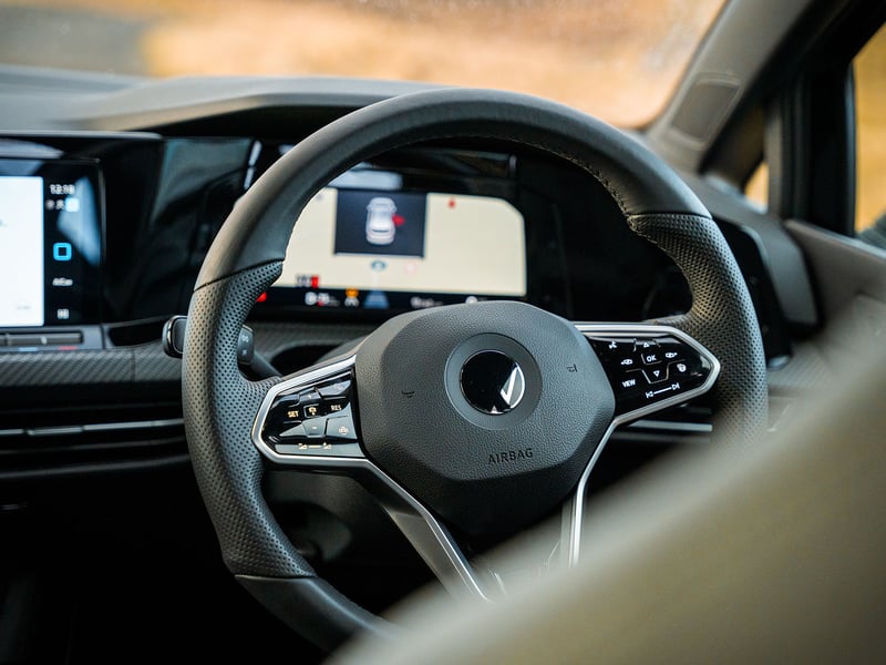 VW Golf 2.0 TDI R-Line