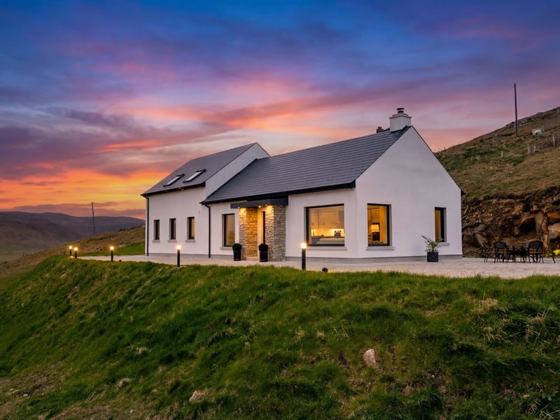 4 Bed Coastal Home in Downings Donegal or £350k