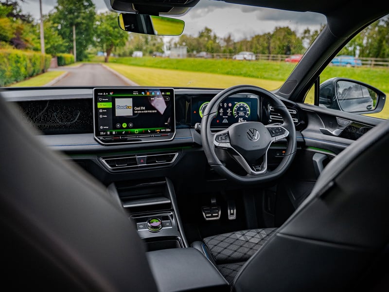 2024 VW Tiguan R-Line 2.0 TDI OR £25,000