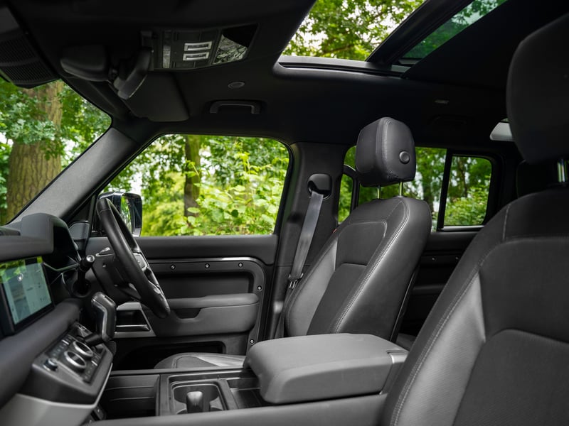 2022 Land Rover Defender D250 OR £45,000