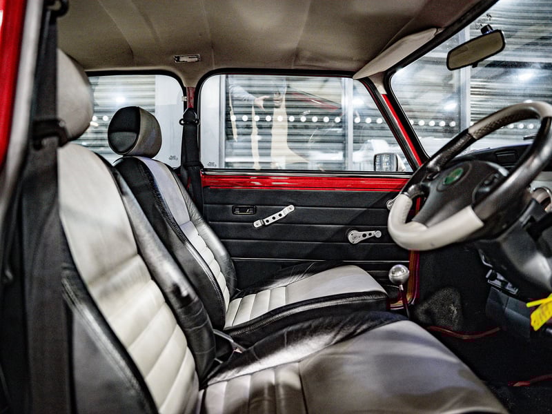 2001 Mini Cooper Sport or £15,000