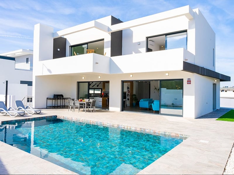 3 Bed Villa in Portugal or Â£500K 