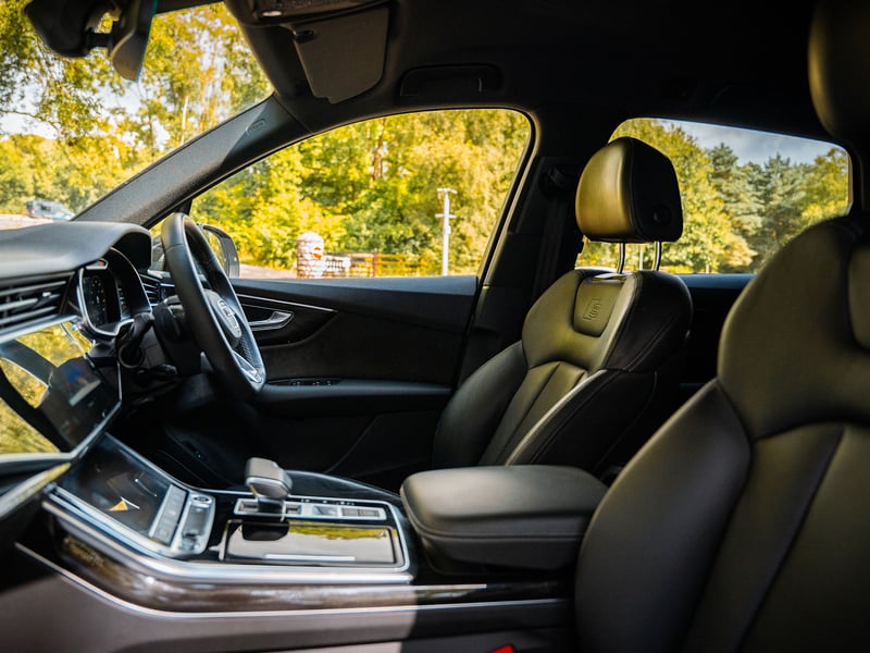2021 Audi Q7 S-Line OR £30,000