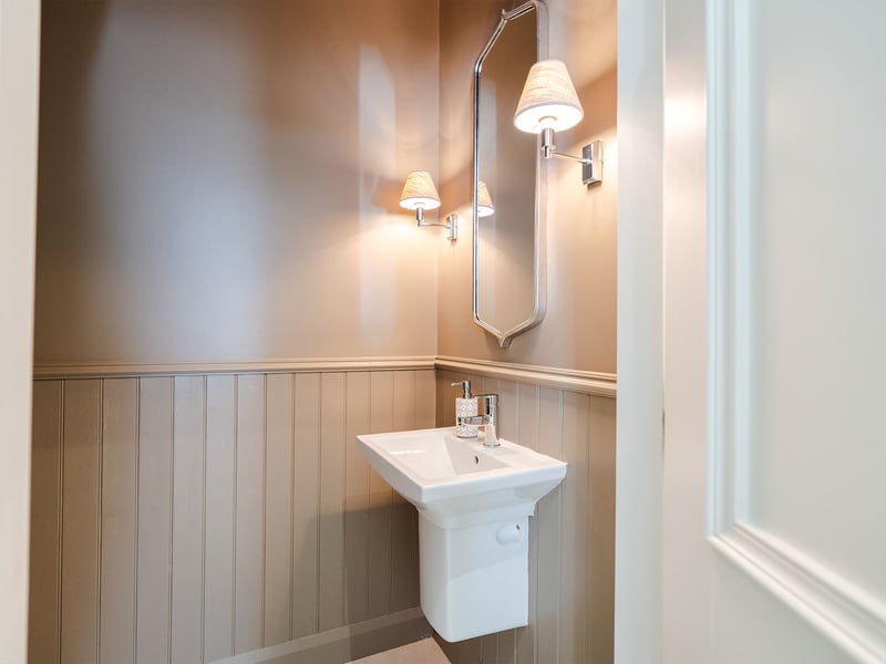 3 Bedroom Luxury Family Home OR £250,000