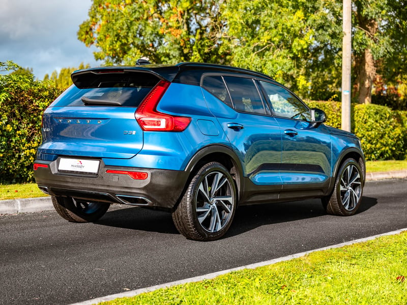 Volvo XC40 or £17,500