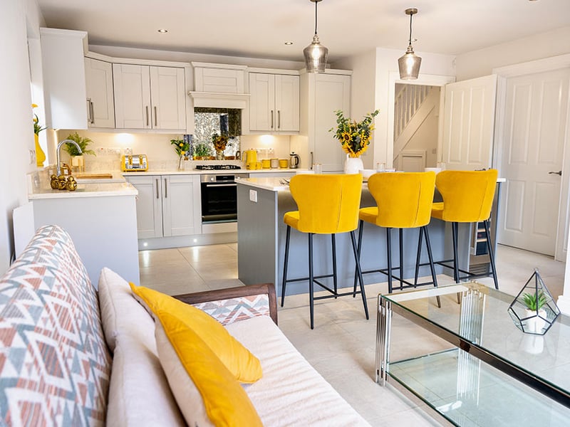 4 Bed Luxury House or Â£200K