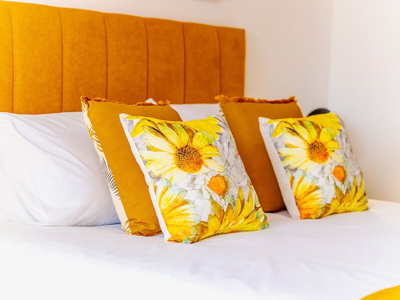 2 Bed Luxury Apartment in Spain or Â£150k