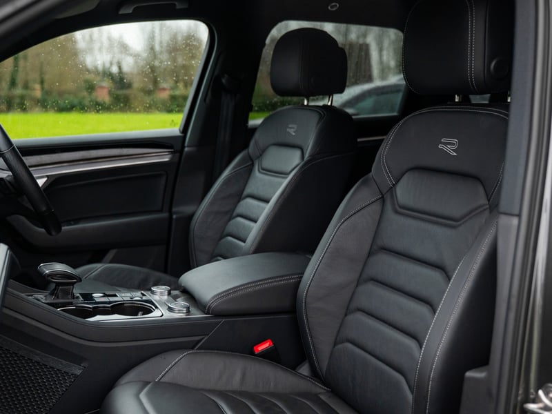 2023 VW Touareg or £35,000