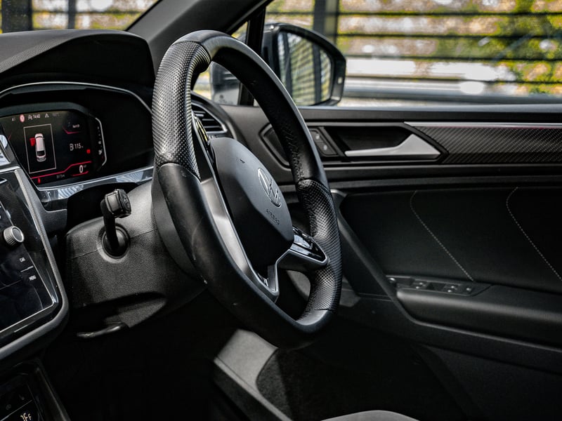 VW Tiguan R-Line 1.5 TSI OR £20,000